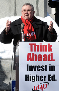 highered_110204_uup_rally_02