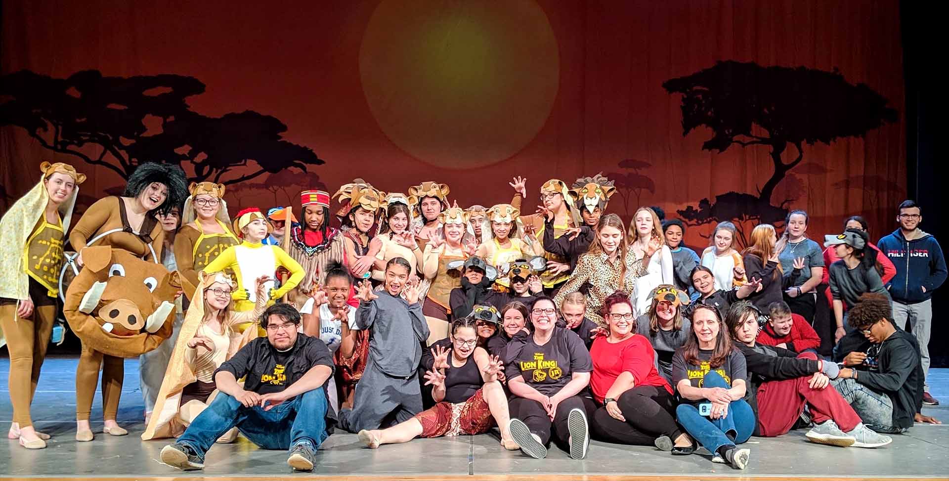 niagara falls students perform the lion king