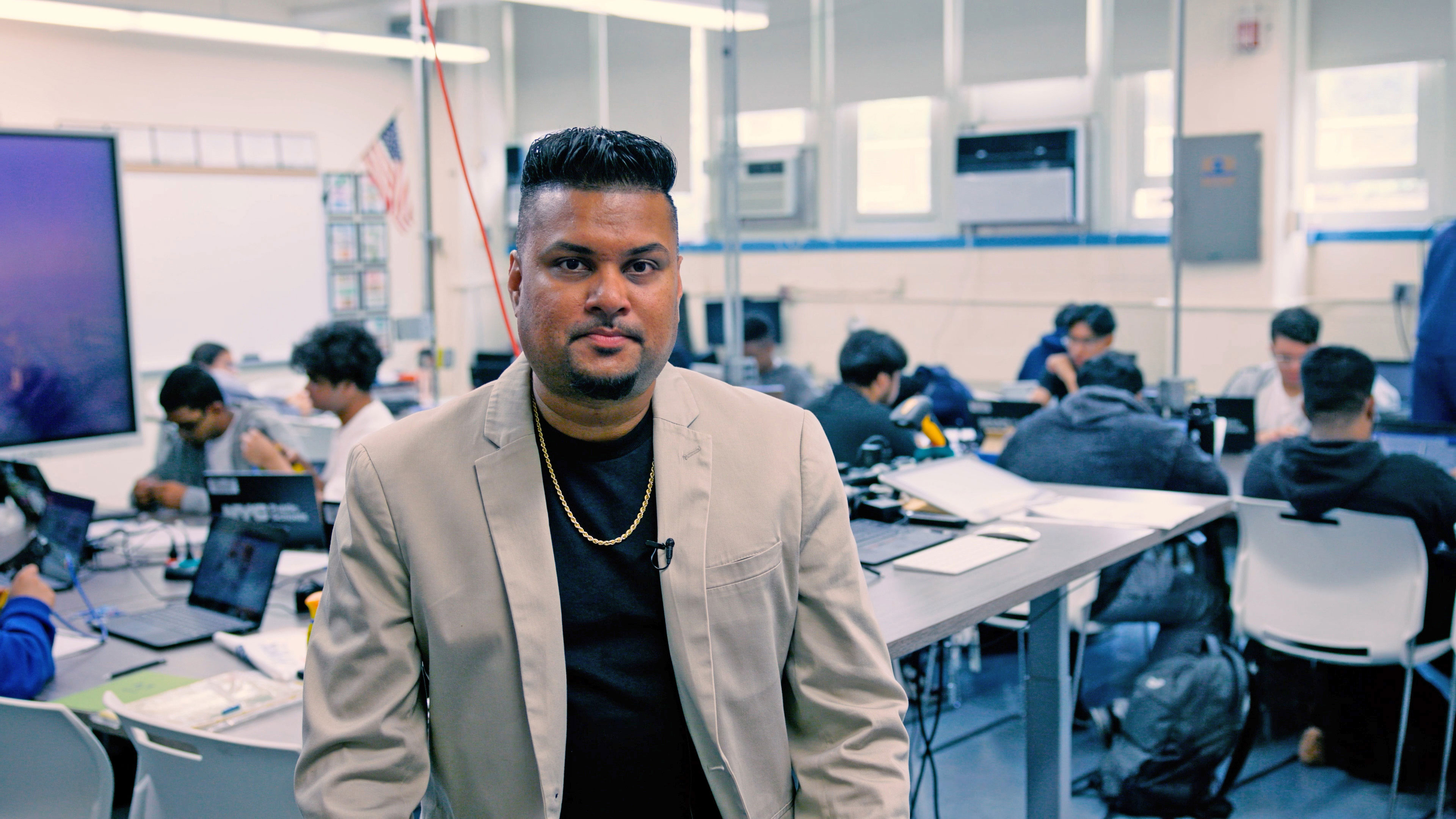 Jessie Kalloo, UFT member, is a CTE instructor at Thomas Edison CTE High School in Queens and graduate of the Success Via Apprenticeship program, a CTE teacher training pipeline program. 