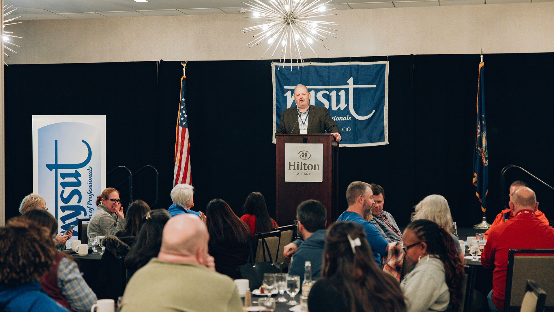 NYSUT Second Vice President Ron Gross addresses labor leaders during the latest installment of NYSUT’s Leadership Institute. The conference culminated in a graduation ceremony Saturday. 