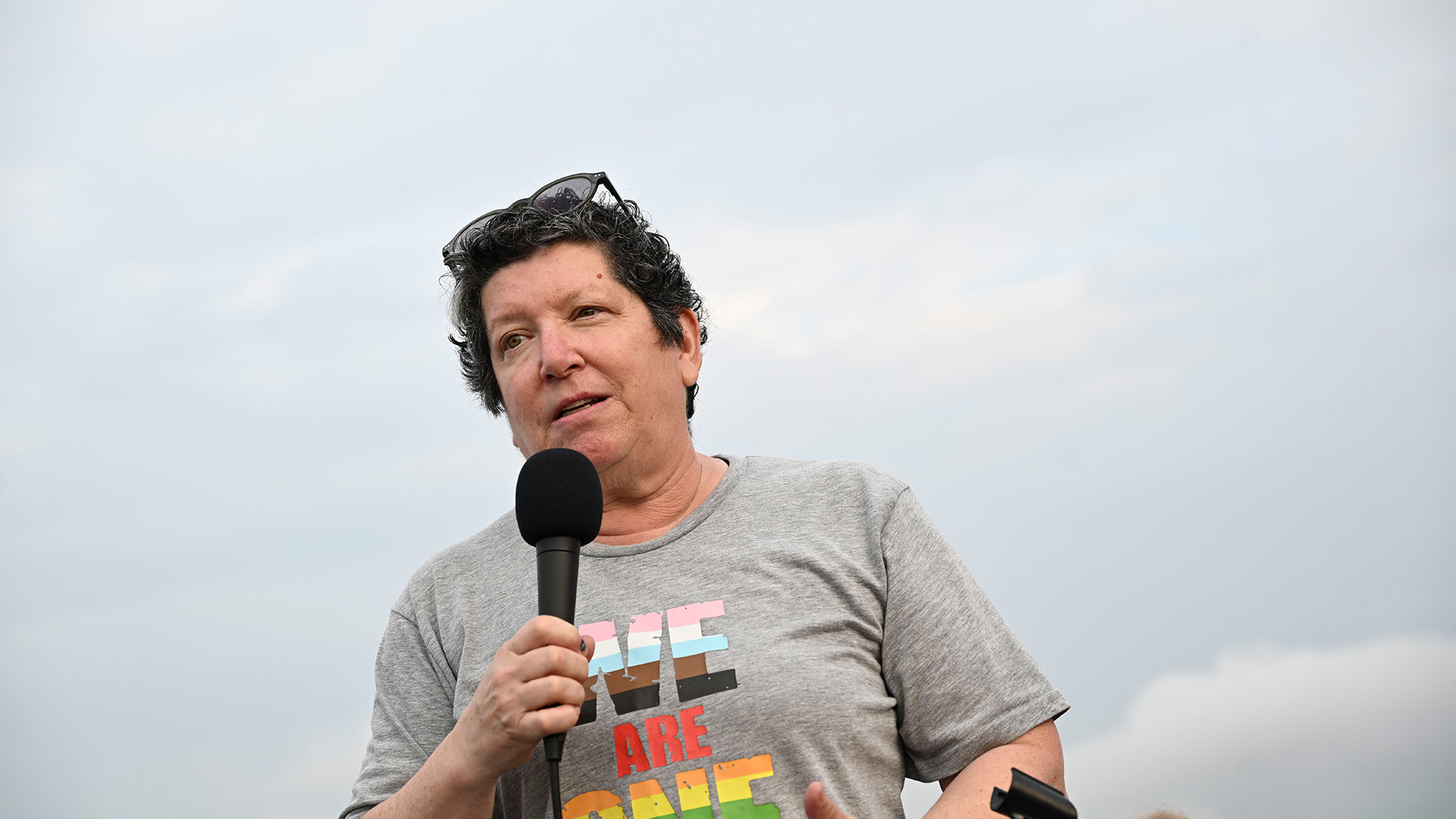 Melissa Tierney, NYSUT Board of Directors at a Fix Tier 6 rally. Tierney was diagnosed with HER2-positive breast cancer last year. 