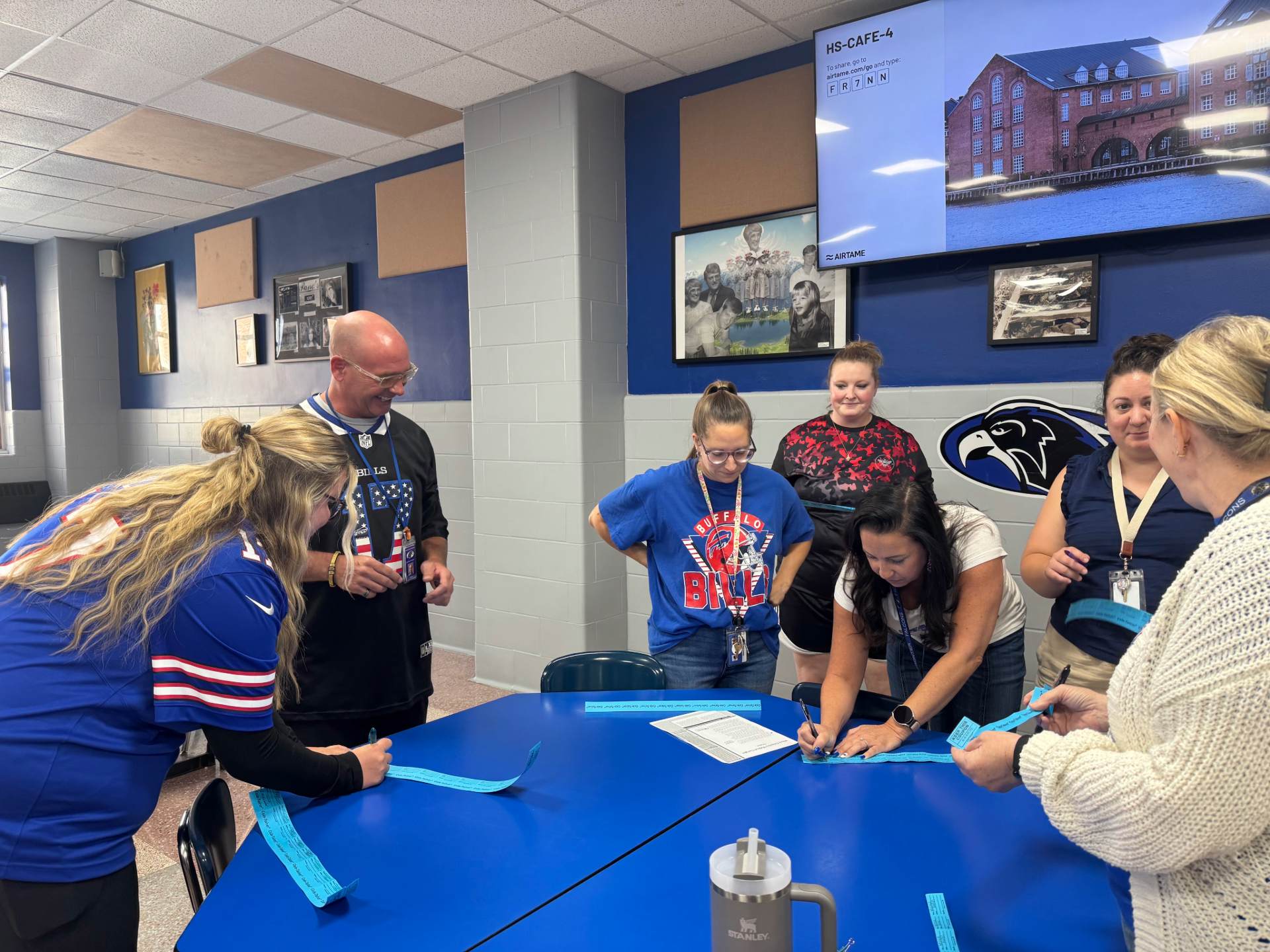 NUTs mentoring program gives new, untenured teachers support through early years 