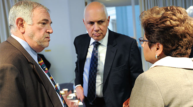 NYSUT officers Dick Iannuzzi, center, and Maria Neira meet with Regent Roger Tilles to discuss the union’s call for a three-year moratorium on high-stakes decisions