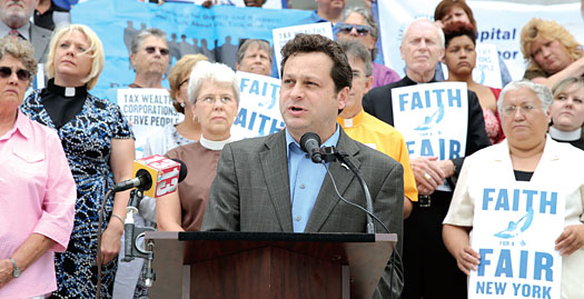 NYSUT Vice President Paul Pecorale called income inequality “an outrage” during the “Vote Your Dreams” rally in Albany in September to mark the 51st anniversary of the March on Washington.