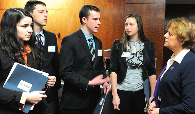 Students from Questar III BOCES EL-WISE NOISETTE New Visions program speak with NYSUT Vice President Catalina Fortino before their meetings with lawmakers.