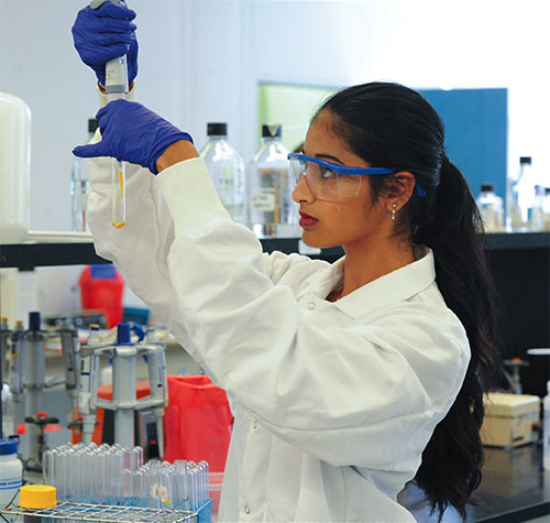 This fall, Dharini Adhvaryu begins her first year teaching biology full-time to ninth-graders at Lansingburgh High School. Watch her talk about her calling to the teaching profession when she spoke at a TEACH-NY forum.